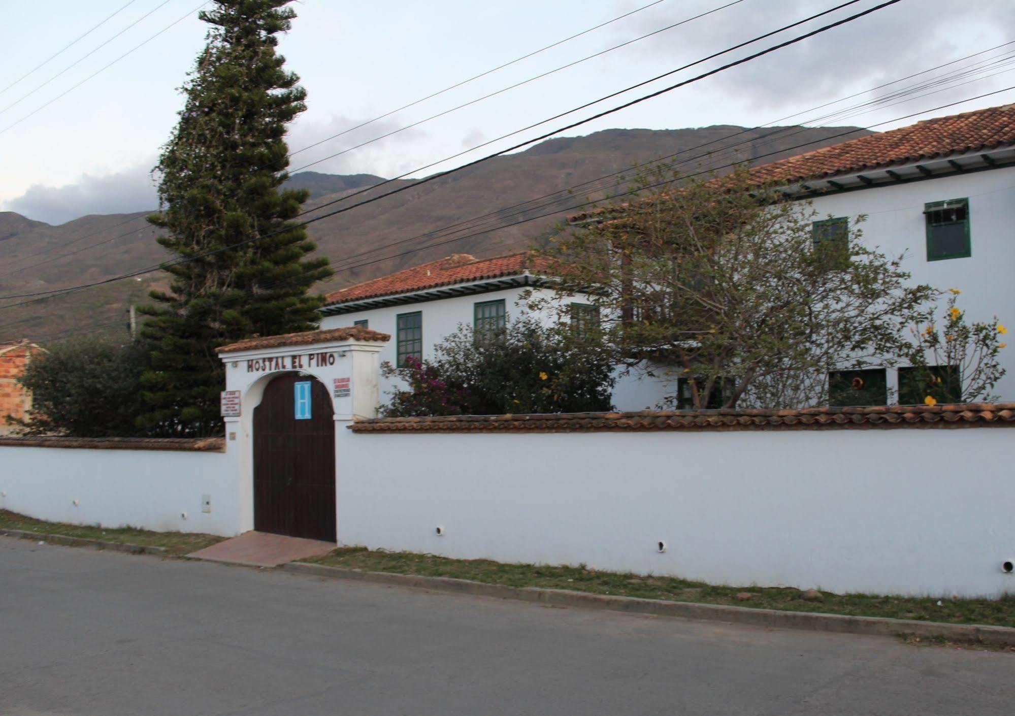 Hostal El Pino Villa de Leyva Extérieur photo